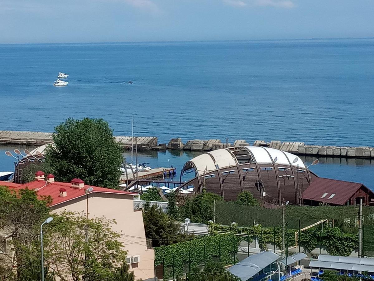 Ваша Квартира В Одессе - У Самого Моря! أوديسا المظهر الخارجي الصورة